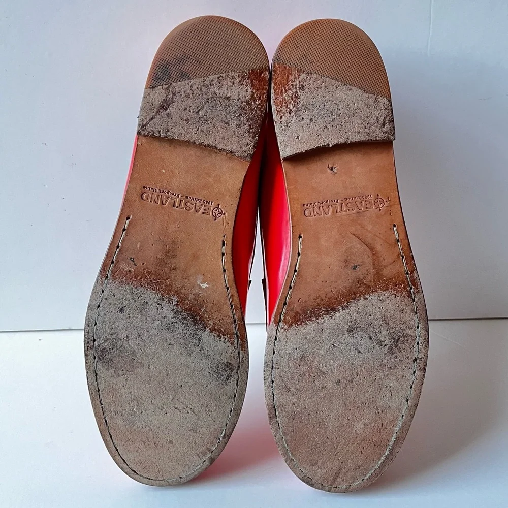 EASTLAND• Chandler Coral Patent Leather Loafers•Sz 8
